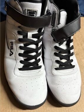 FILA Men's White and Black High-Top Sneakers with Ankle Strap